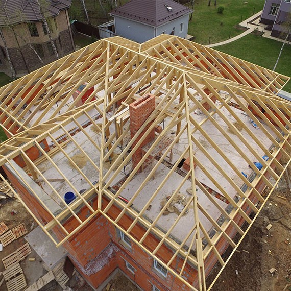 Монтаж трёхскатной крыши и кровли в Южноуральске и Челябинской области